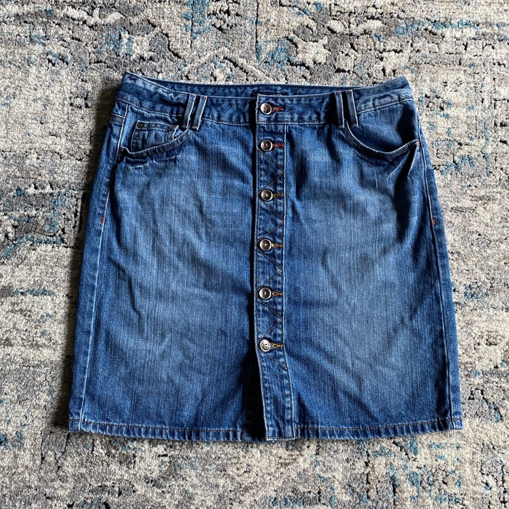 Tommy Hilfiger denim button skirt